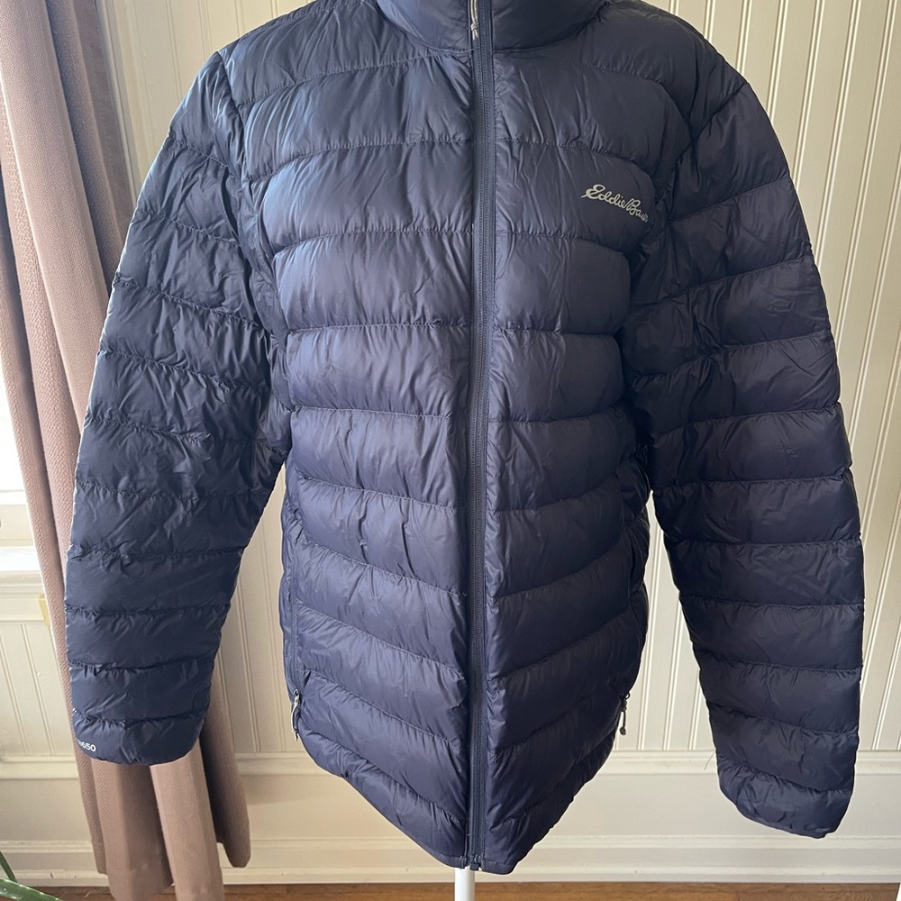 Eddie Bauer Men's Dark Blue Puffer Jacket